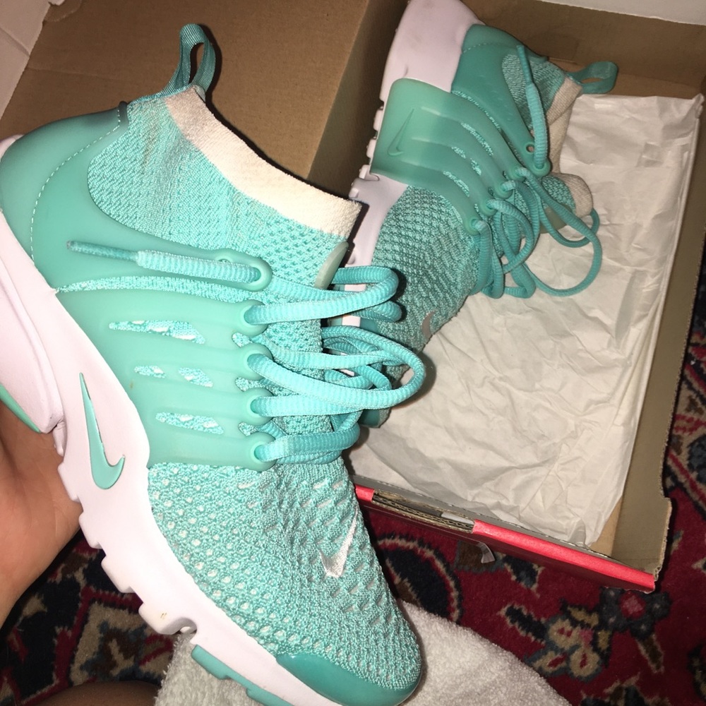 Air presto flyknit ultra